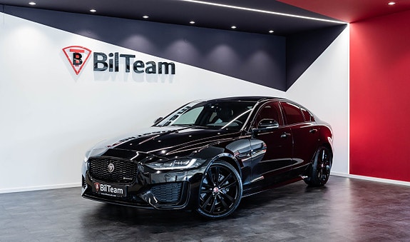 Jaguar XE 2 of 26
