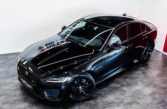 Jaguar XE 4 of 26