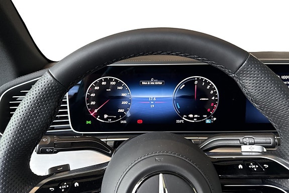 Mercedes-Benz GLE350 de 13 of 17