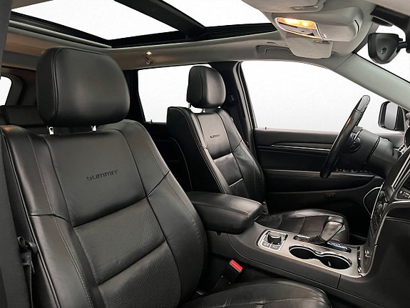 Jeep Grand Cherokee 29 of 30
