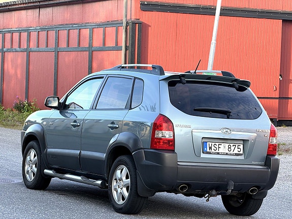 Hyundai Tucson 8 of 11