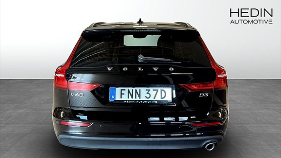 Volvo V60 7 of 11