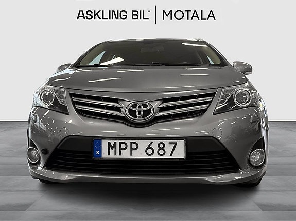 Toyota Avensis 5 of 10
