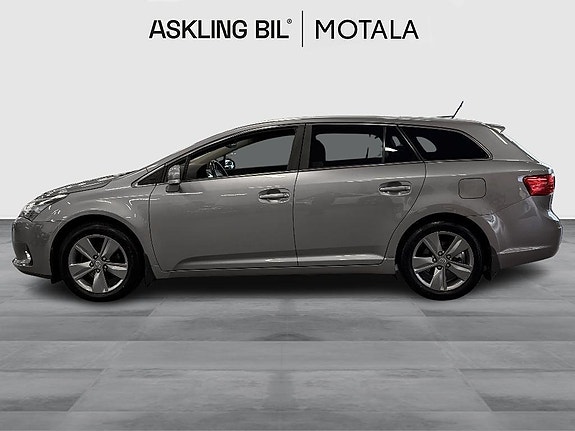 Toyota Avensis 3 of 10