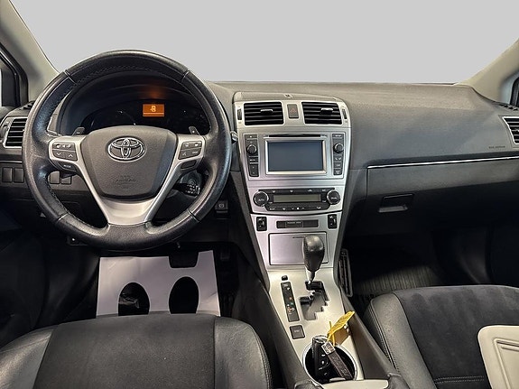 Toyota Avensis 8 of 10