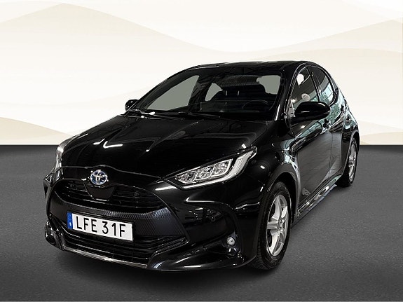 Toyota Yaris 19 of 19