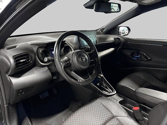 Toyota Yaris 14 of 19