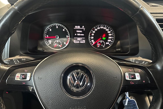 Volkswagen Transporter 13 of 19