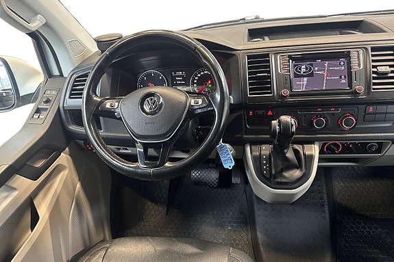 Volkswagen Transporter 12 of 19