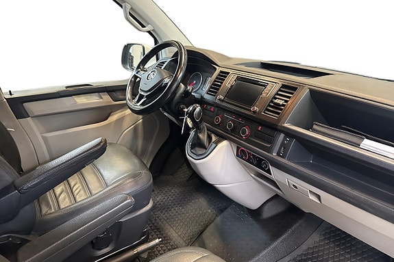 Volkswagen Transporter 15 of 19