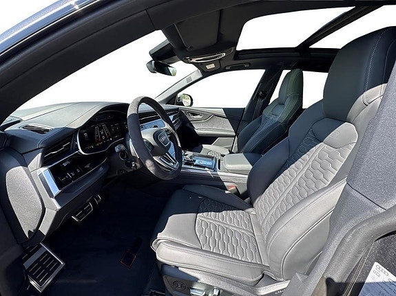 Audi RS Q8 10 of 14