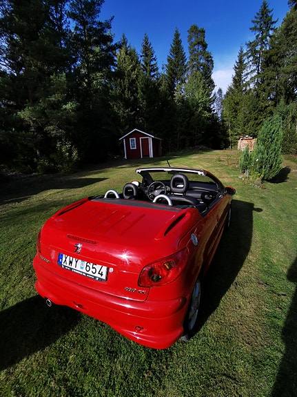 Peugeot 206 CC 3 of 3