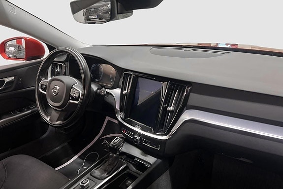 Volvo V60 Cross Country 6 of 11