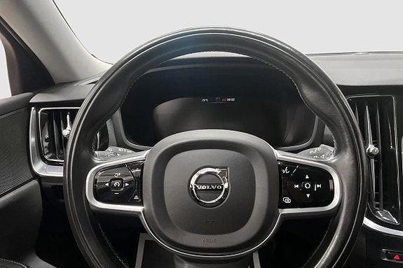 Volvo V60 Cross Country 10 of 11