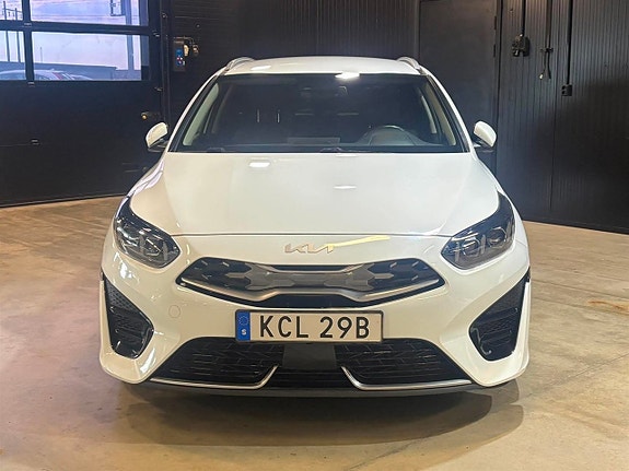 Kia Ceed 2 of 25