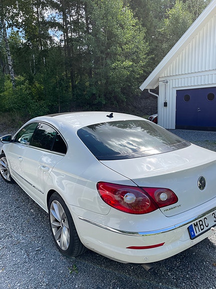 Volkswagen Passat CC 11 of 11