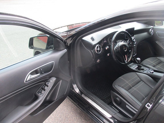 Mercedes-Benz A180 10 of 12