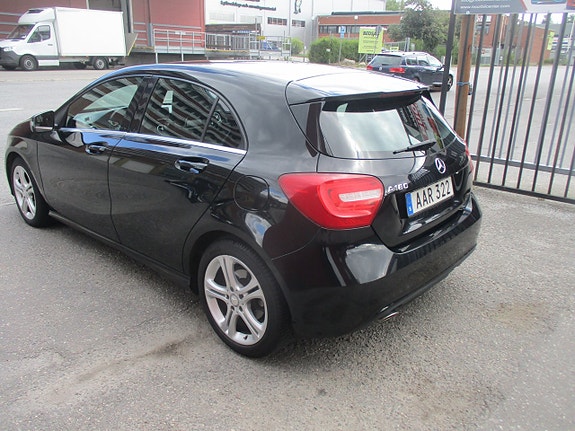 Mercedes-Benz A180 4 of 12