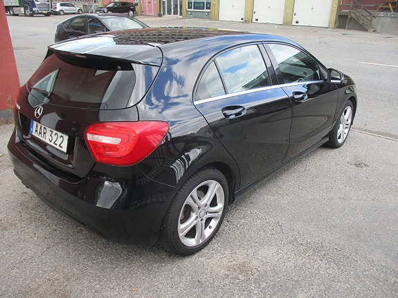 Mercedes-Benz A180 5 of 12