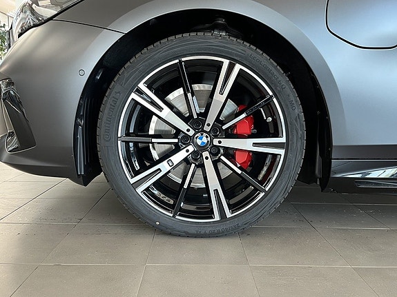 BMW 530e 4 of 15