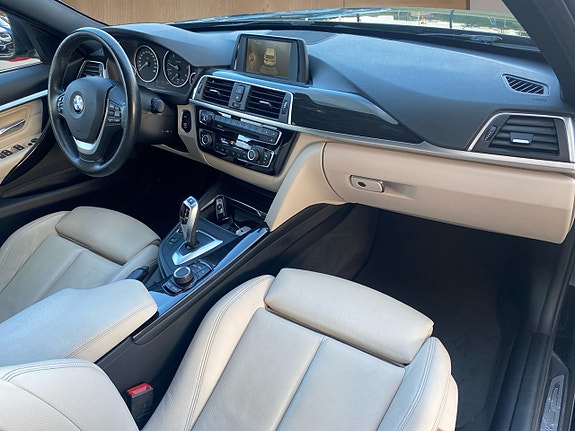 BMW 320d 14 of 15