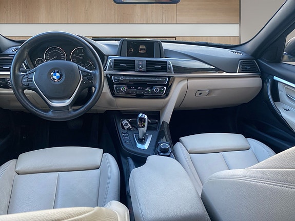 BMW 320d 12 of 15