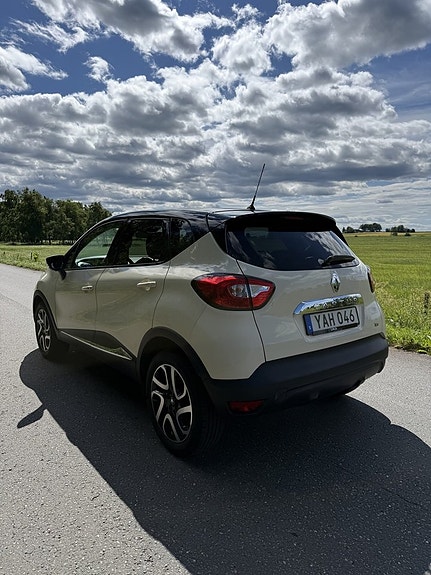 Renault Captur 4 of 16