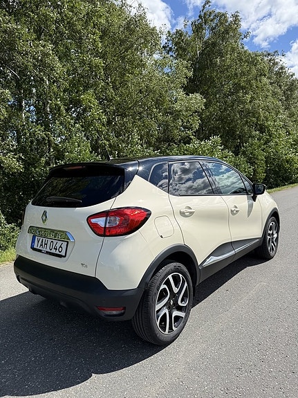 Renault Captur 6 of 16