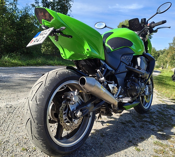 Kawasaki Z1000 4 of 7
