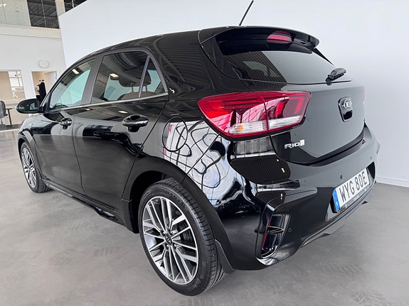 Kia Rio 3 of 18