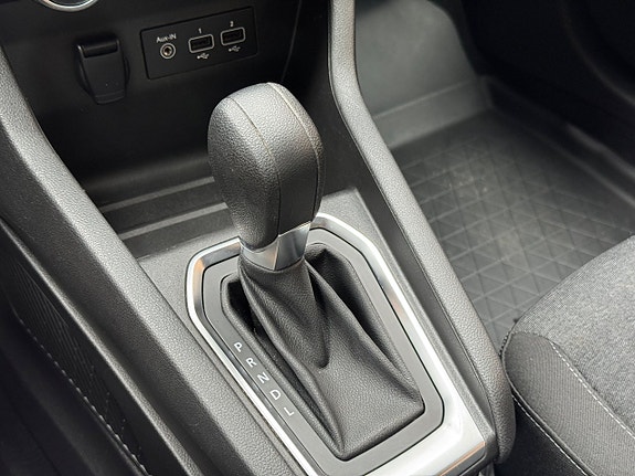 Renault Clio 24 of 26
