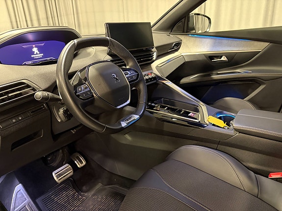 Peugeot 5008 10 of 18