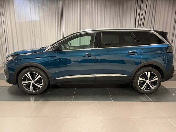 Peugeot 5008 2 of 18