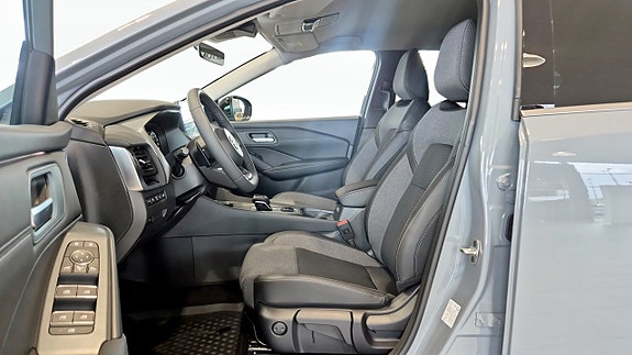 Nissan Qashqai 9 of 12
