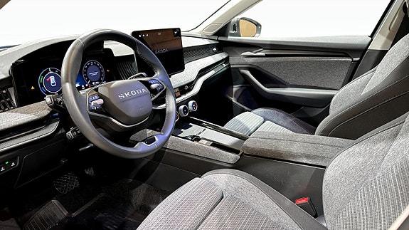 Skoda Superb 7 of 22
