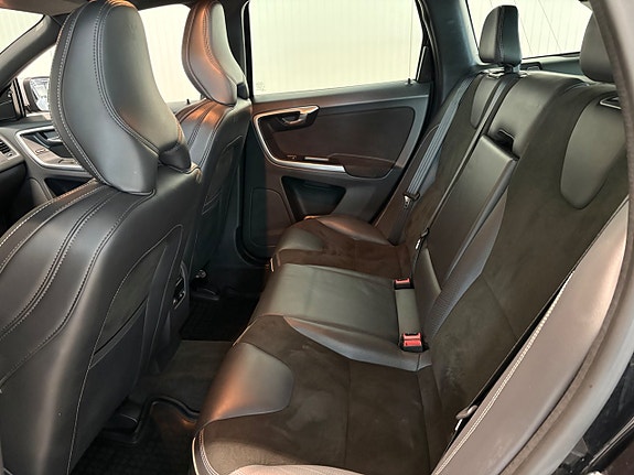 Volvo XC60 19 of 22