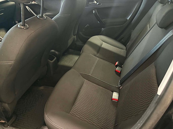 Peugeot 208 9 of 9