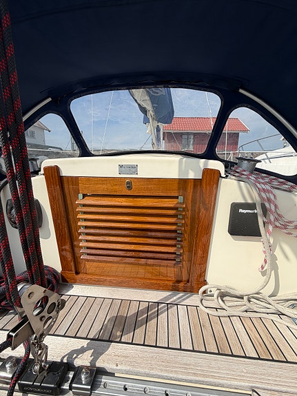 Välvårdad och uppdaterad Hallberg Rassy 29 till salu 5 of 5