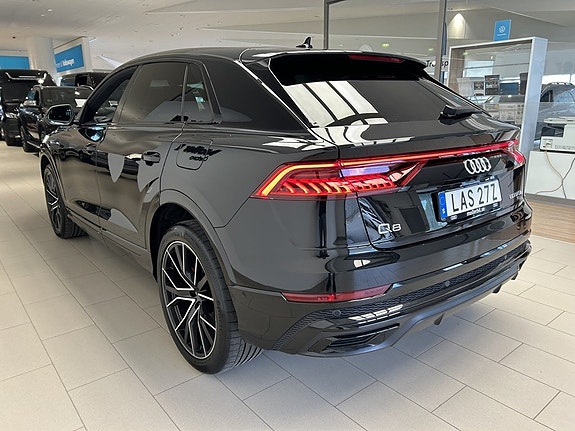 Audi Q8 7 of 27