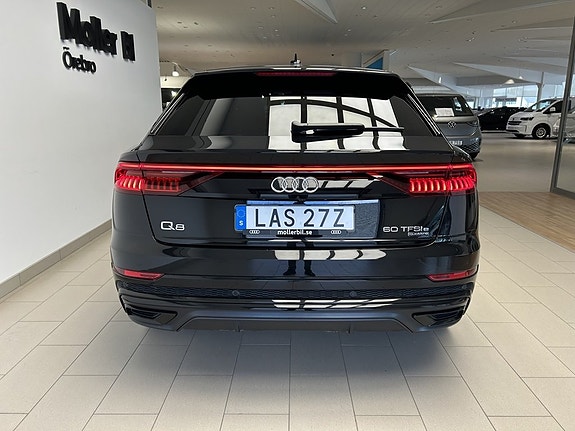 Audi Q8 6 of 27
