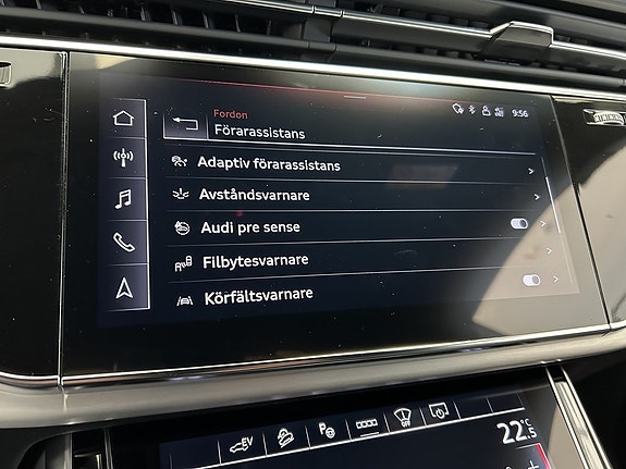 Audi Q8 17 of 27