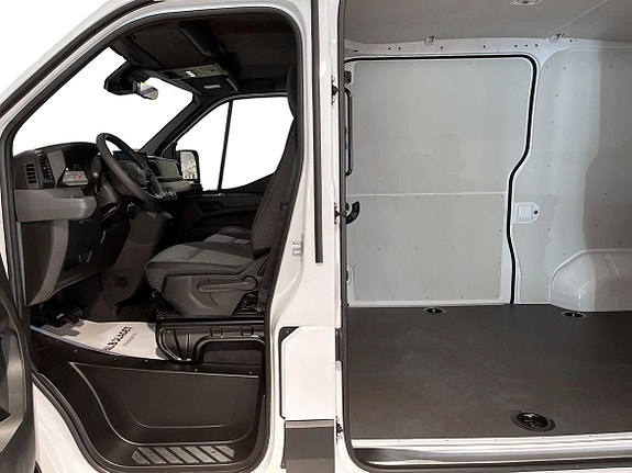 Renault Master 8 of 17