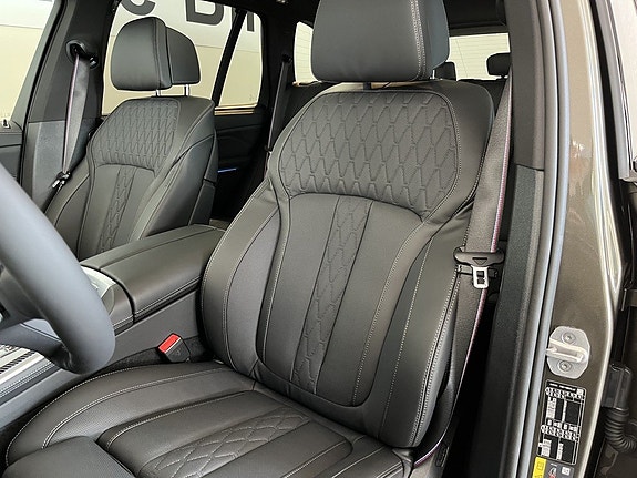 BMW X5 7 of 17