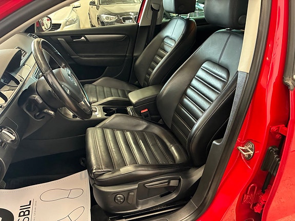 Volkswagen Passat 14 of 20