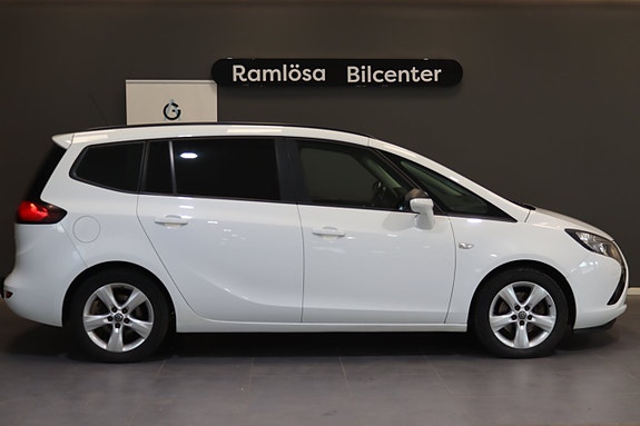 Opel Zafira Tourer 7 of 24