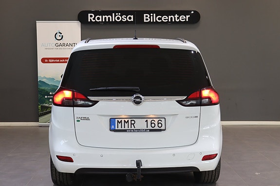 Opel Zafira Tourer 9 of 24