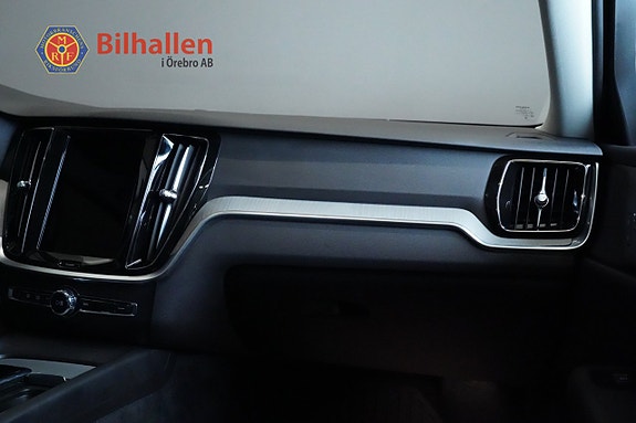 Volvo V60 Cross Country 6 of 28