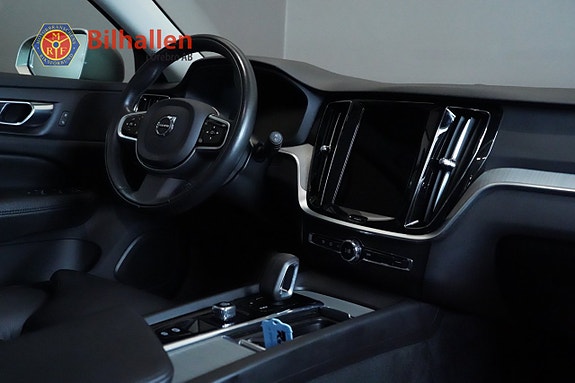 Volvo V60 Cross Country 5 of 28