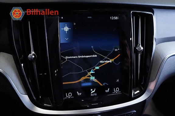 Volvo V60 Cross Country 18 of 28