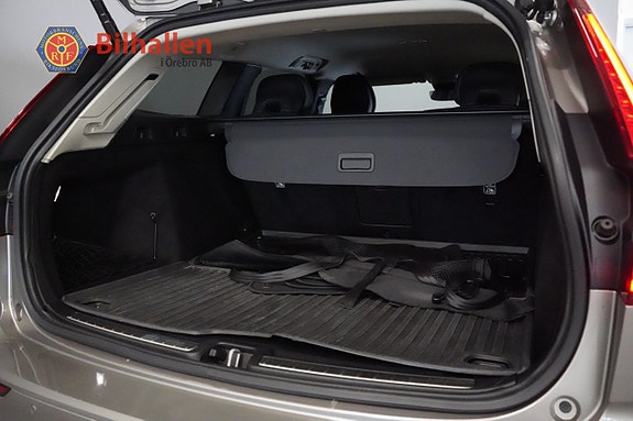 Volvo V60 Cross Country 25 of 28